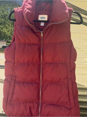 Old Navy Maroon Quilted Puffer Vest